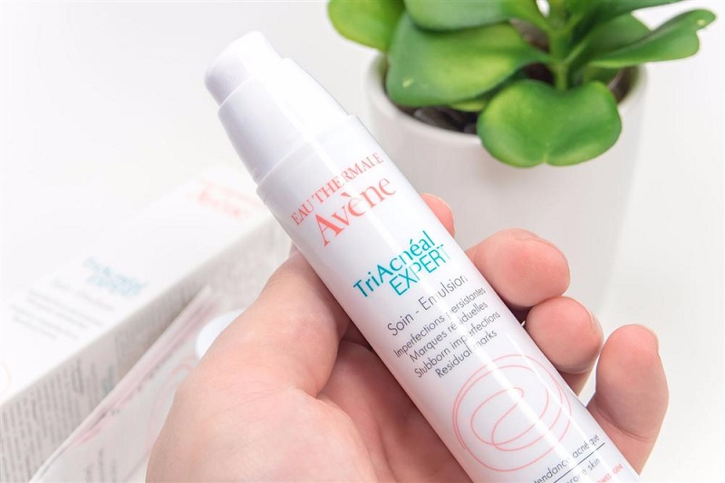 Kem trị mụn thâm Avene Triacneal Expert Emulsion được bác sĩ da liễu khuyên dùng