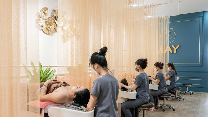 Một lớp học gội đầu dưỡng sinh ở May Relax & Spa chi nhánh Cần Thơ