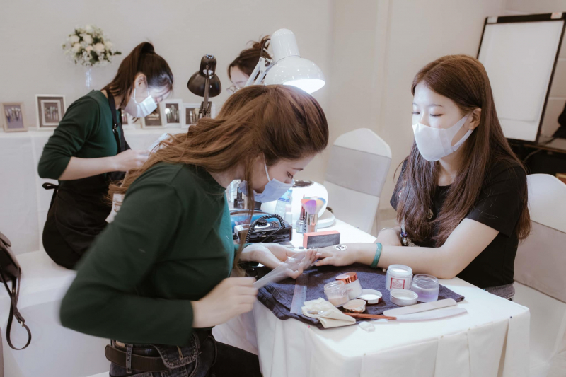 DIVA Academy thường xuyên mở các khóa học nail cấp tốc