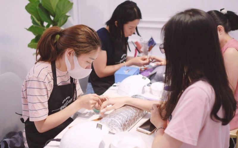 Bình Dương tập trung nhiều trung tâm dạy nghề nail chất lượng