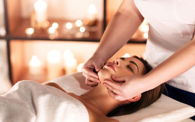 Spa là dịch vụ chăm sóc sức khỏe kết hợp nhiều phương pháp