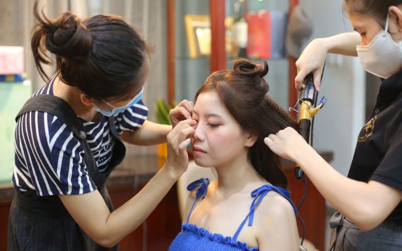 Bảo Anh Make Up luôn hỗ trợ học viên nhiệt tình trong suốt quá trình học tập