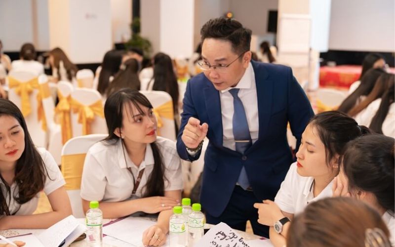 Những buổi workshop tập trung vào các chủ đề và kỹ thuật spa cụ thể
