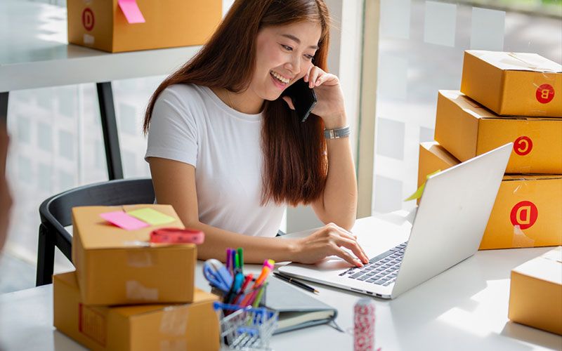 Kinh doanh online đòi hỏi phải có sự kiên trì để vượt qua mọi khó khăn 