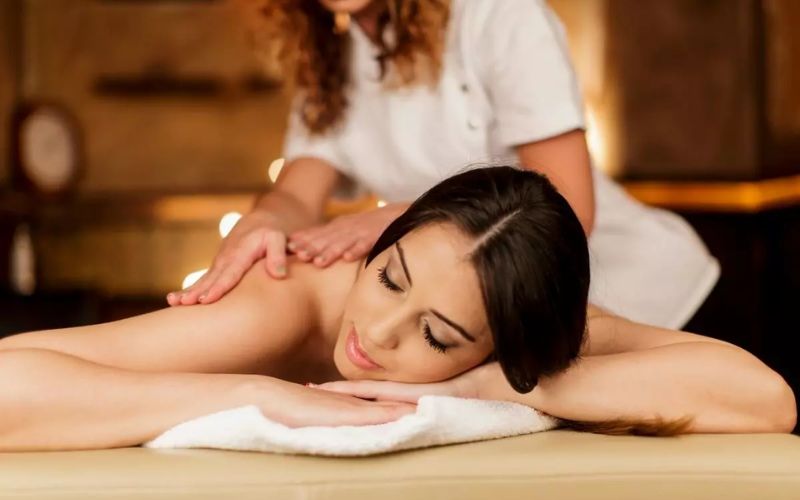 Có chứng chỉ massage sẽ giúp khách hàng tin tưởng và yên tâm sử dụng dịch vụ