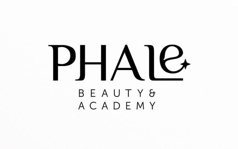 Pha Lee Beauty Academy có hơn 10 năm kinh nghiệm trong việc đào tạo nghề 