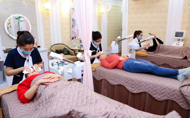 Lemus Spa khá chú trọng chuyên đề quản lý spa chăm sóc da