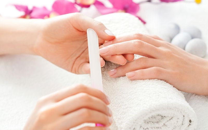 Khóa học nail nâng cao dạy học viên kỹ thuật phục hồi móng hư tổn chuyên nghiệp