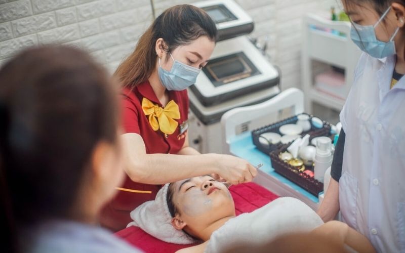 Trung tâm dạy nghề Cẩm Anh đã có 5 năm kinh nghiệm trong lĩnh vực đào tạo spa 