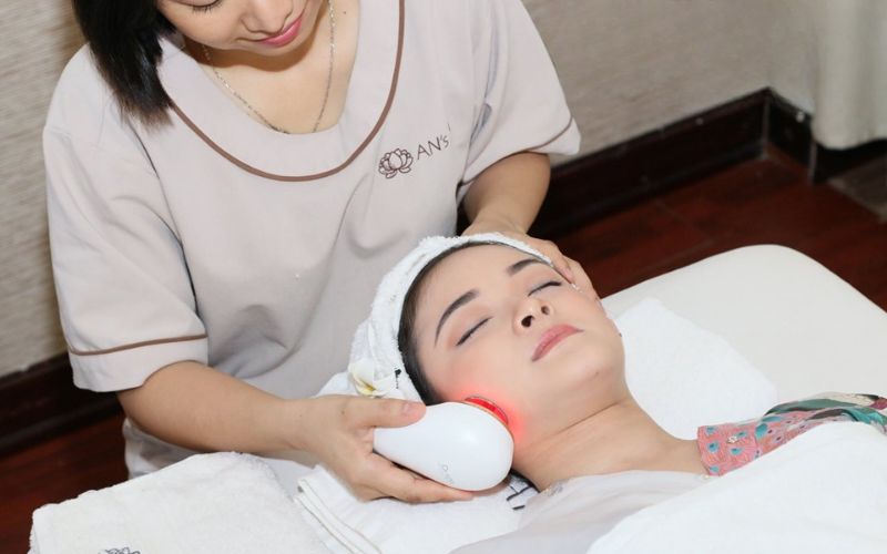 An Spa dành 80% thời lượng buổi học cho việc thực hành chăm sóc da