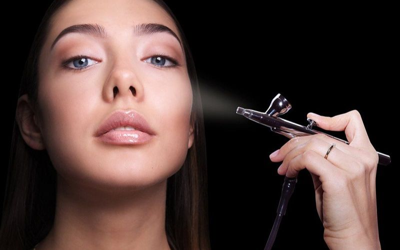 Khóa học trang bị kỹ thuật trang điểm dự tiệc, dạ hội bằng Airbrush ấn tượng 