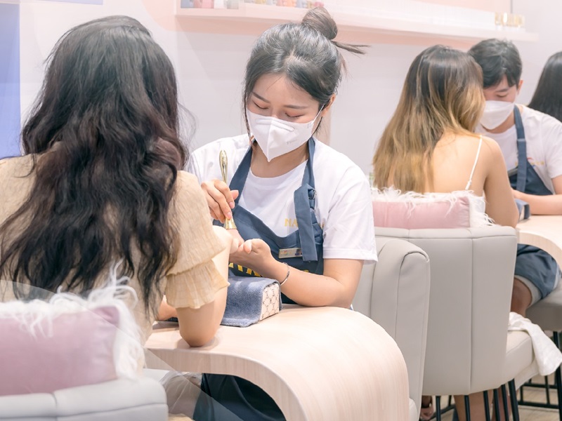 Nghề làm nail có những thách thức và khó khăn cần kiên trì vượt qua