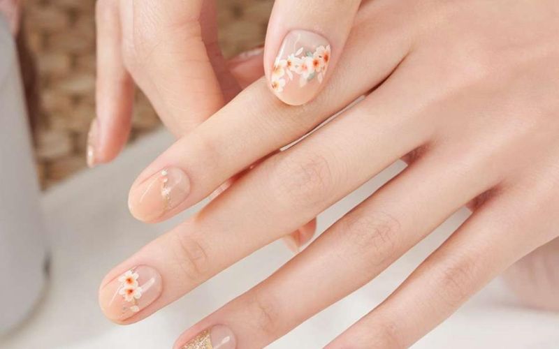 Bạn hãy khám phá các xu hướng nail thịnh hành hiện nay