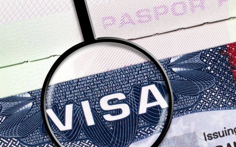 Bạn cần tìm hiểu các loại visa xin định cư tại Mỹ dành cho thợ nail 