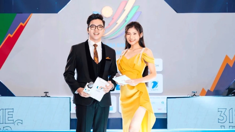 Người giỏi giao tiếp có thể truyền tải cảm xúc qua giọng nói khi làm nghề MC