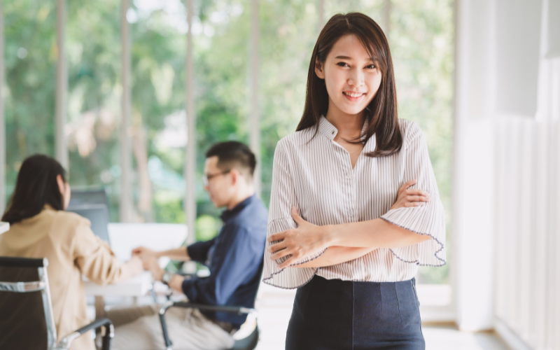 Người hướng trung sở hữu những ưu điểm của người hướng nội và hướng ngoại
