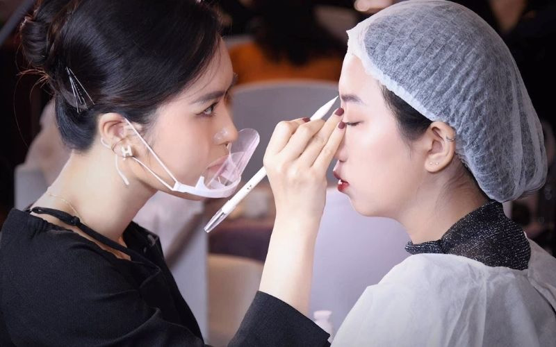 Nghề phun xăm thẩm mỹ chú trọng tay nghề và kinh nghiệm